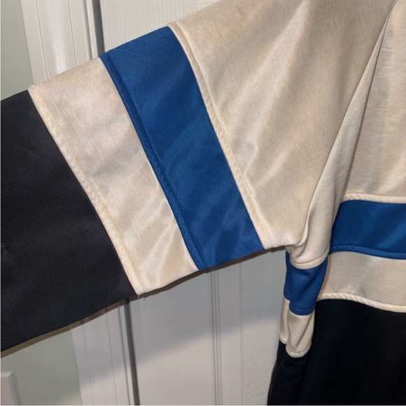 Nike Men's Black, White, and Blue Windbreaker - Picture 2 of 6